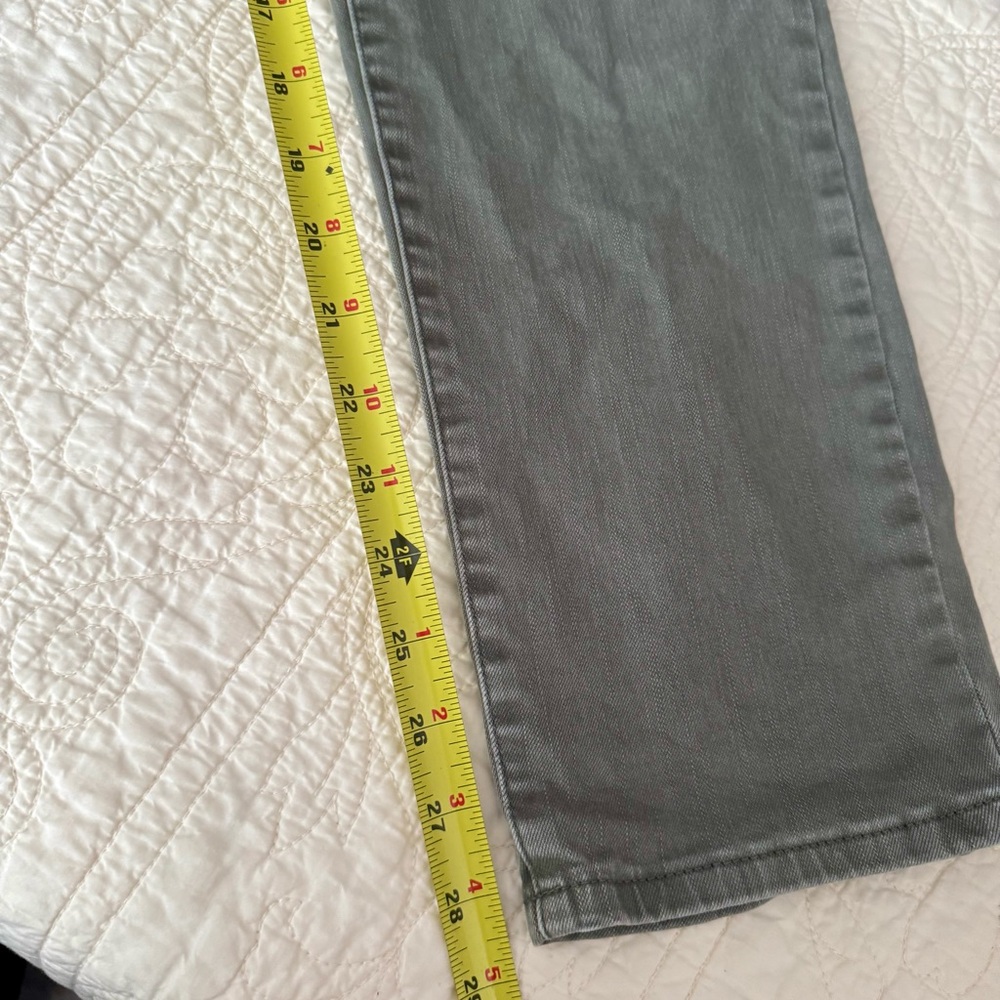 Soft Surroundings Ultimate Relaxed Pull On Jean Style Pants Sage Green Size M - Picture 8 of 11
